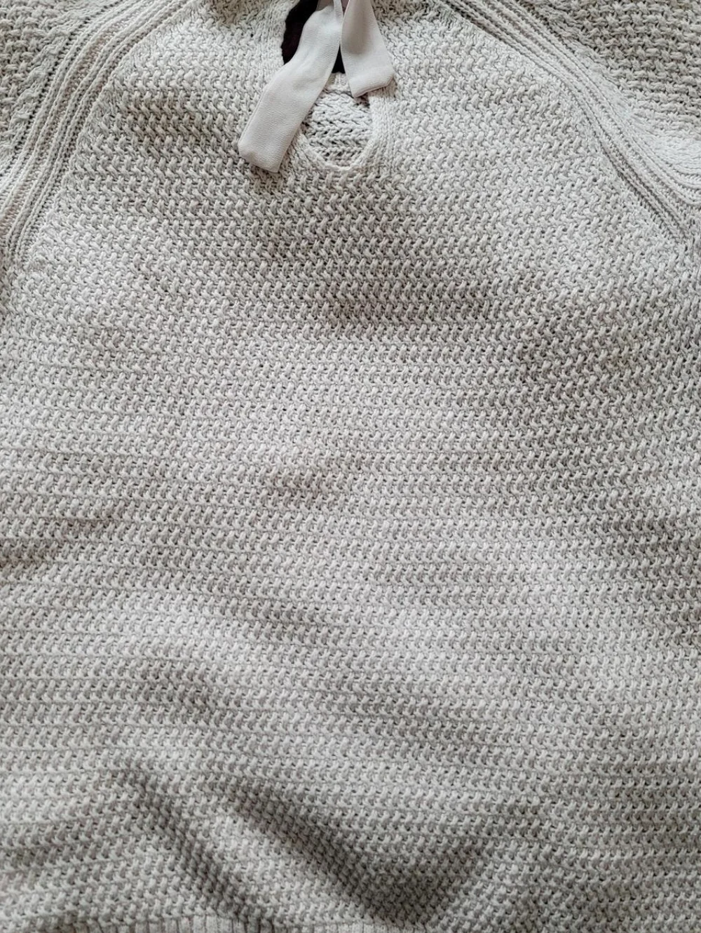 Bow Accent Knit Sweater in Light Pink - Picture 5 of 5